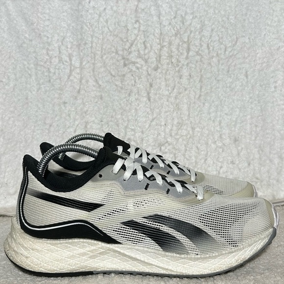 Reebok Shoes - Reebok Womens Floatride Energy Grey Running Athletic Sneaker Shoes SZ US 9